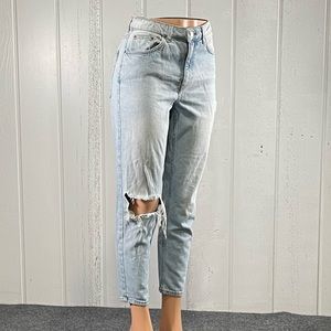 *Topshop Women's Distressed High Rise MOM Denim Jeans Sz 28
